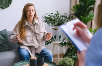 What Are the Early Signs of Mental Health Issues?